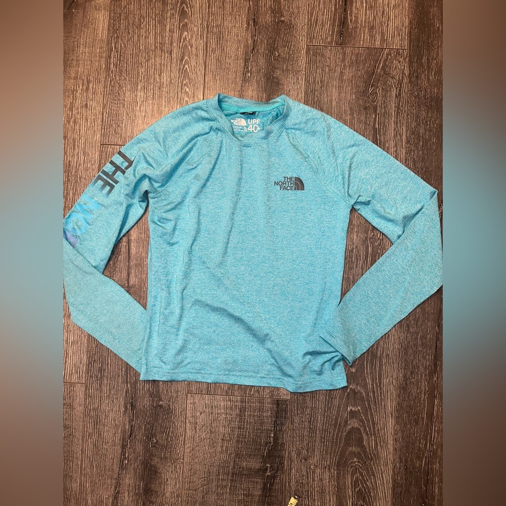 The North Face Girl Amphibious Sun Tee  Long Sleeve Shirt